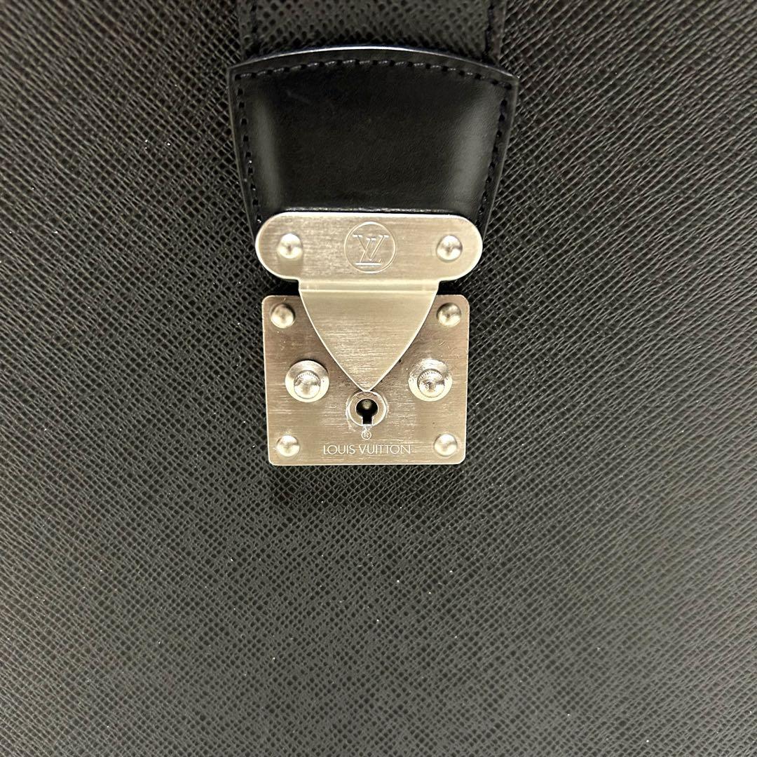 Louis Vuitton ルイヴィトン　ピロットケース　ウラル　ダレスバッグ