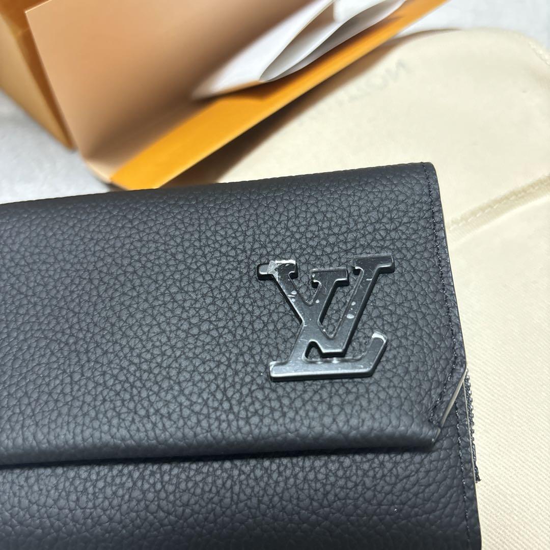 Louis Vuitton 財布　ポルトフォイユ・パイロット　LV ヴィトン