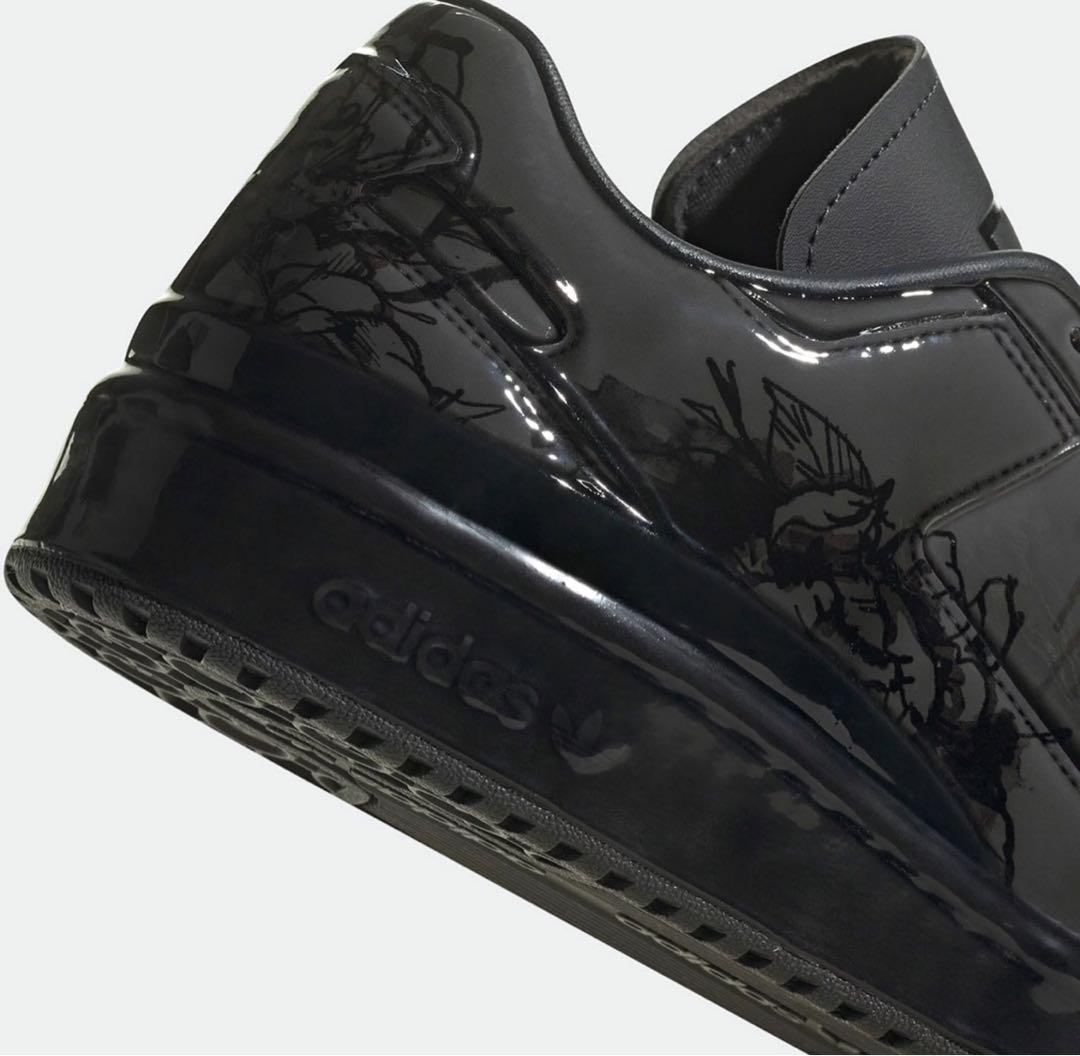 アディダスadidasフォーラムロー エナメル