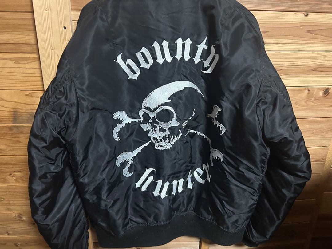 Evoke バウンティーハンター コラボ スタジャン Evoke バウンティーハンター コラボ スタジャン