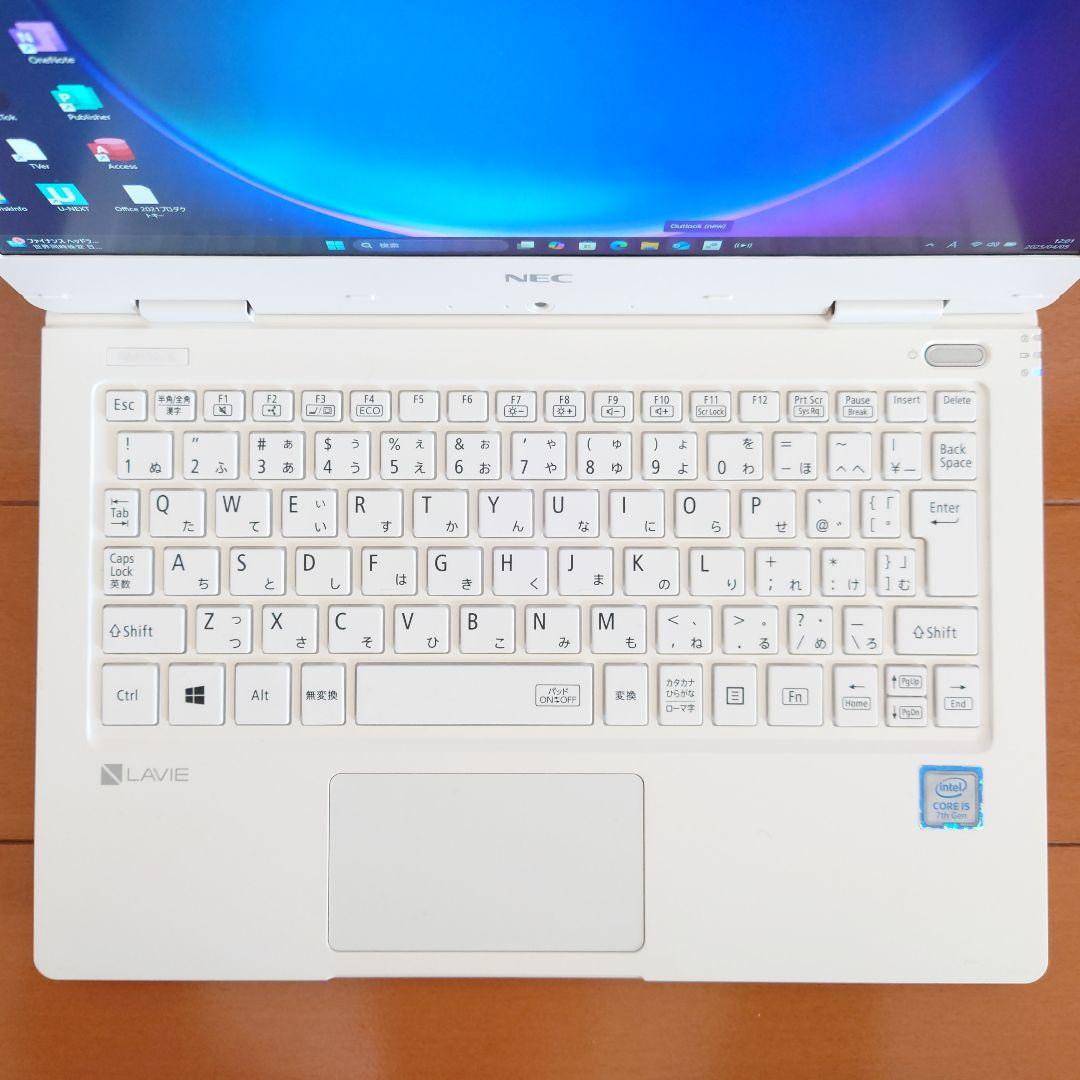 設定済❤美品✨️ホワイト❤NEC LAVIE NM550/K　Win11オフィス