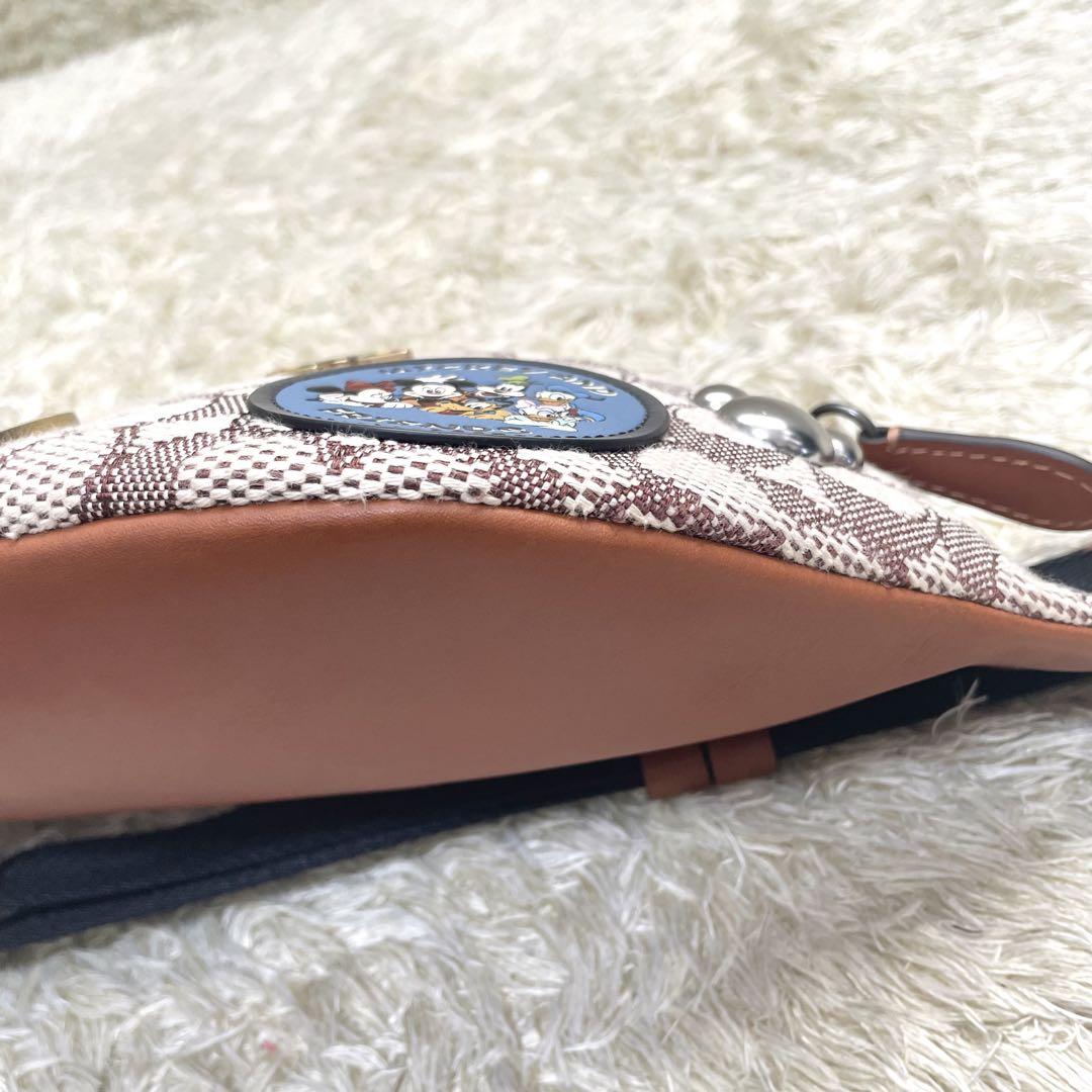 COACH Disney コラボ　【極美品】【超希少】【完売品】ボディーバッグ