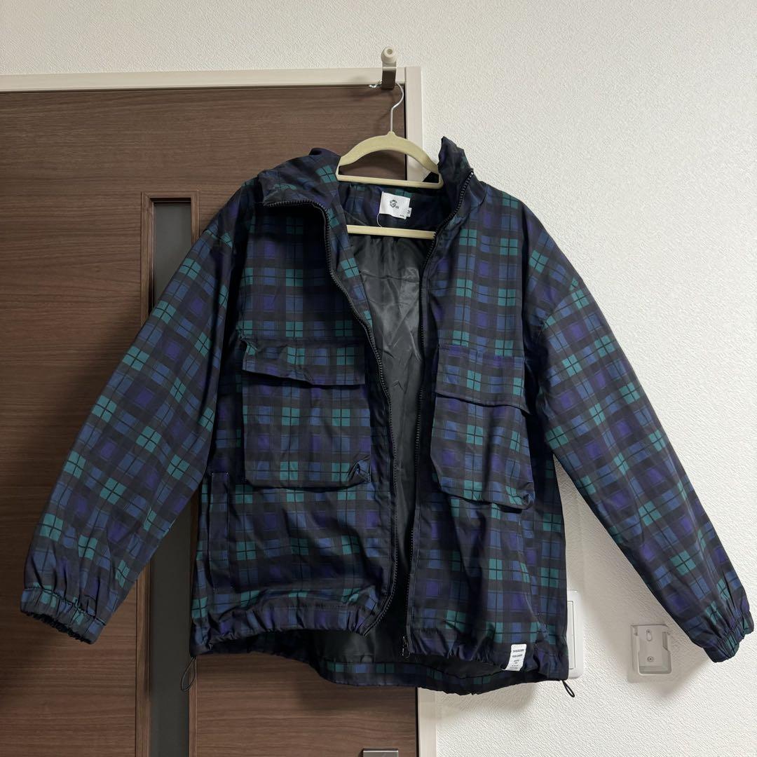 emuniemのチェック柄アウトドアジャケット