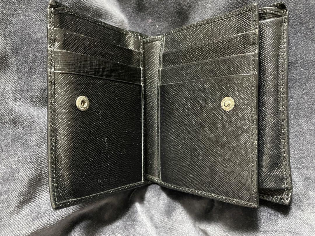 二つ折り財布 サフィアーノレザー