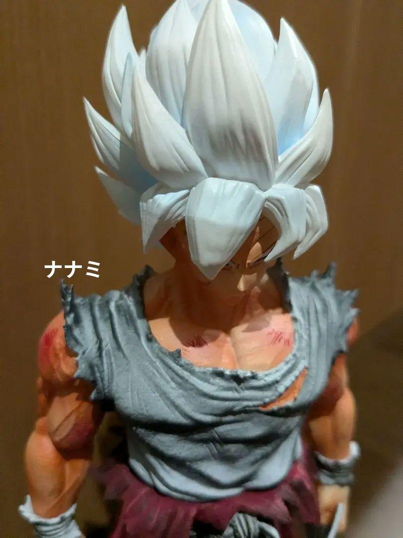 ドラゴンボール 孫悟空　伝説のスーパーサイヤ人　グランディスタサイズ28cm限定