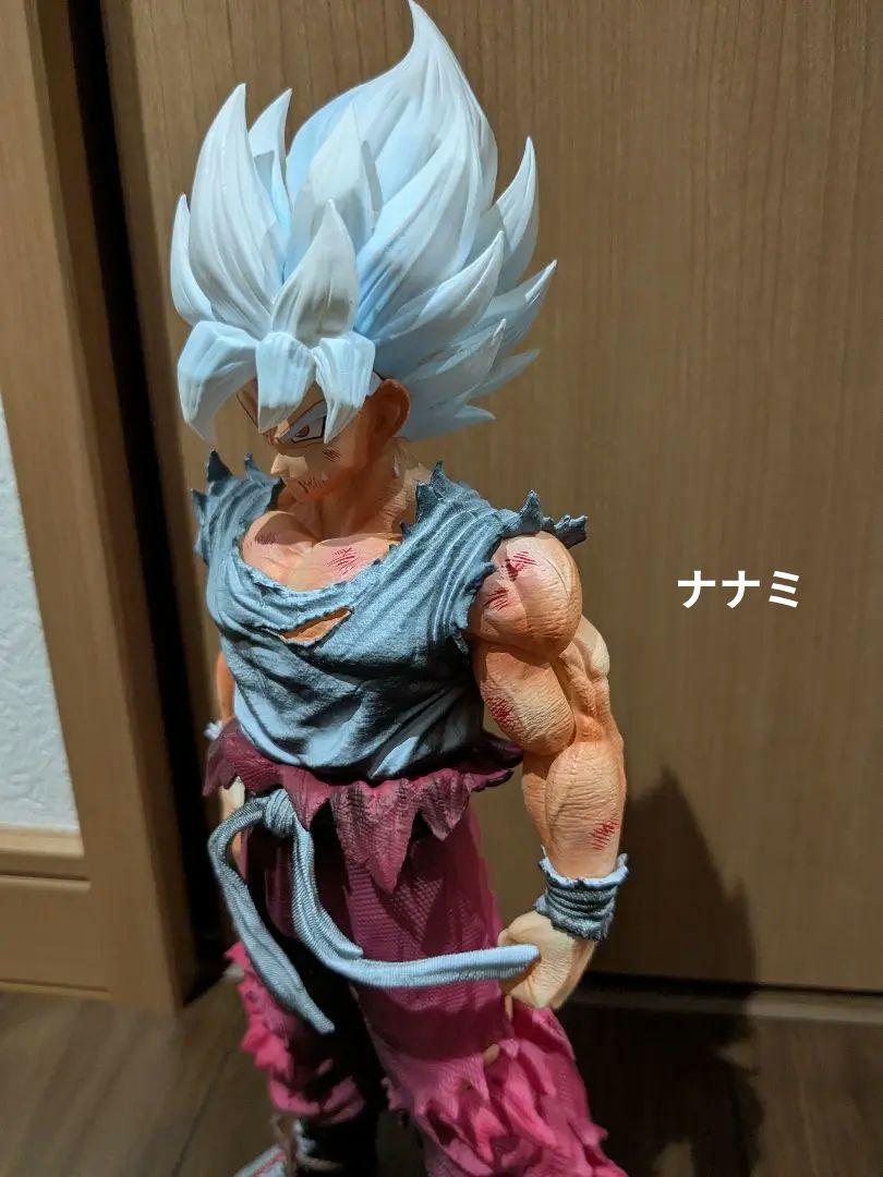 ドラゴンボール 孫悟空　伝説のスーパーサイヤ人　グランディスタサイズ28cm限定