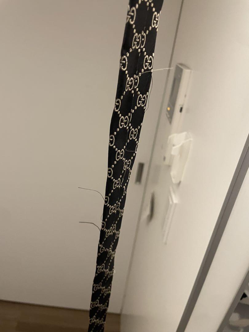 らす：GUCCI GGパターン シルクネクタイ 黒&赤緑ネクタイの2本