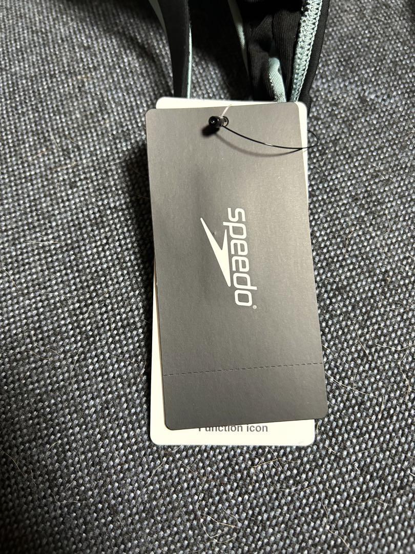 新品 未使用 タグ付き speedo レディース水着 セパレート Mサイズ