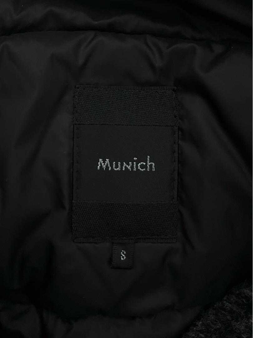 【未使用タグ付き】定価42900円 Munich ミューニック ダウンジャケット Munich ミューニック イタリースライバーニットダウンダッフルベスト