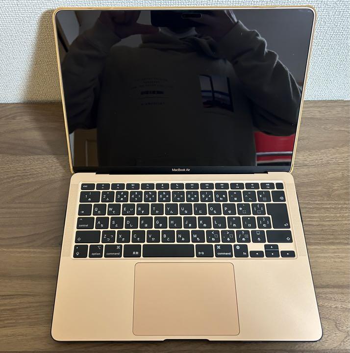 MacBook Air M1 13.3型　256GB  ゴールド
