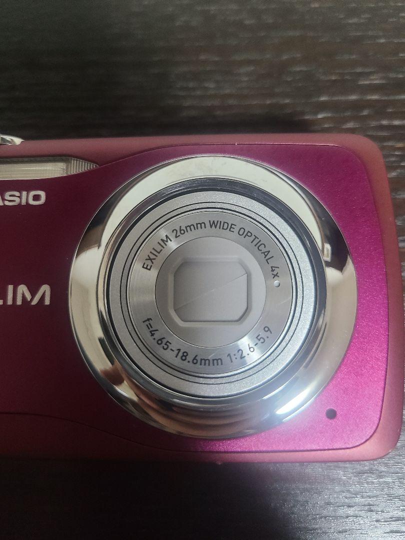 CASIO EXILIM メガピクセル コンパクトデジタルカメラ　EX-Z550