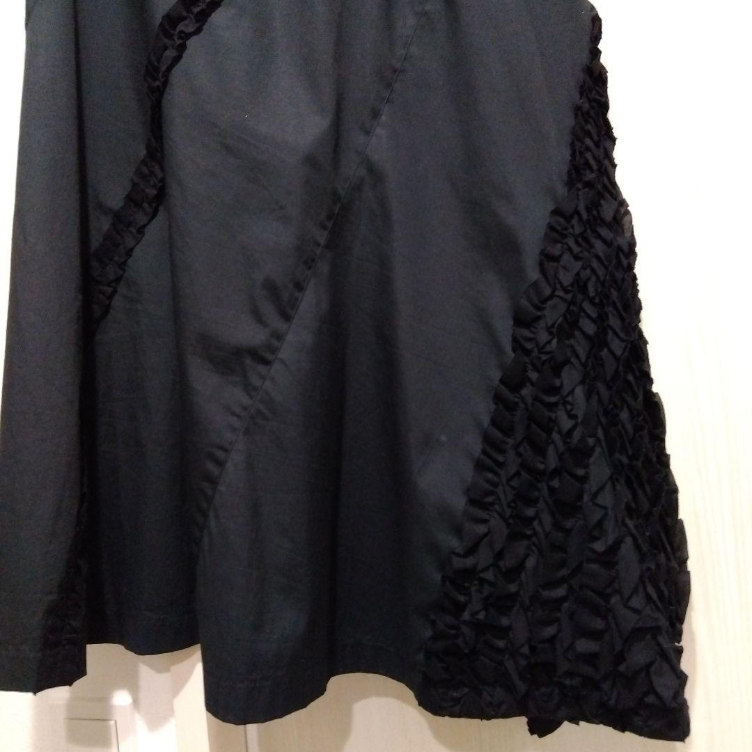 美品エーティーAT フリル付き 黒 ひざ下丈ラップフレアスカート