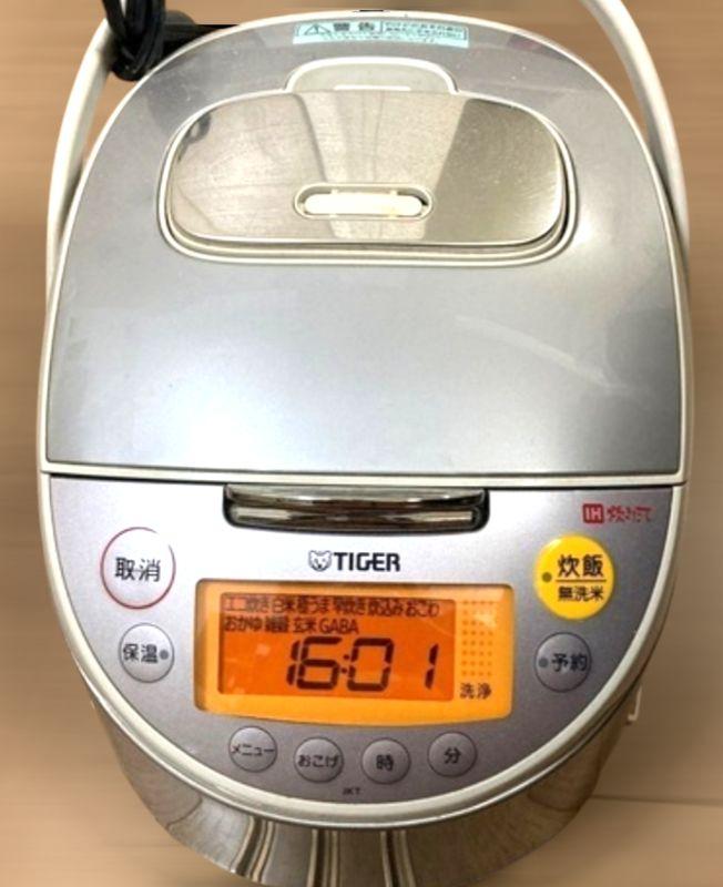 美品✨️TIGER タイガー IH炊飯ジャー 炊きたて 5.5合 黒釜