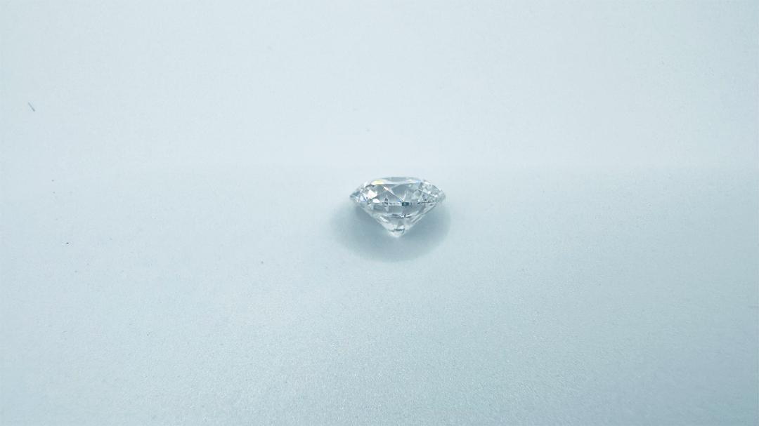 【新品】ラボグロウンダイヤモンド 0.6ct D VVS2 鑑定書付き