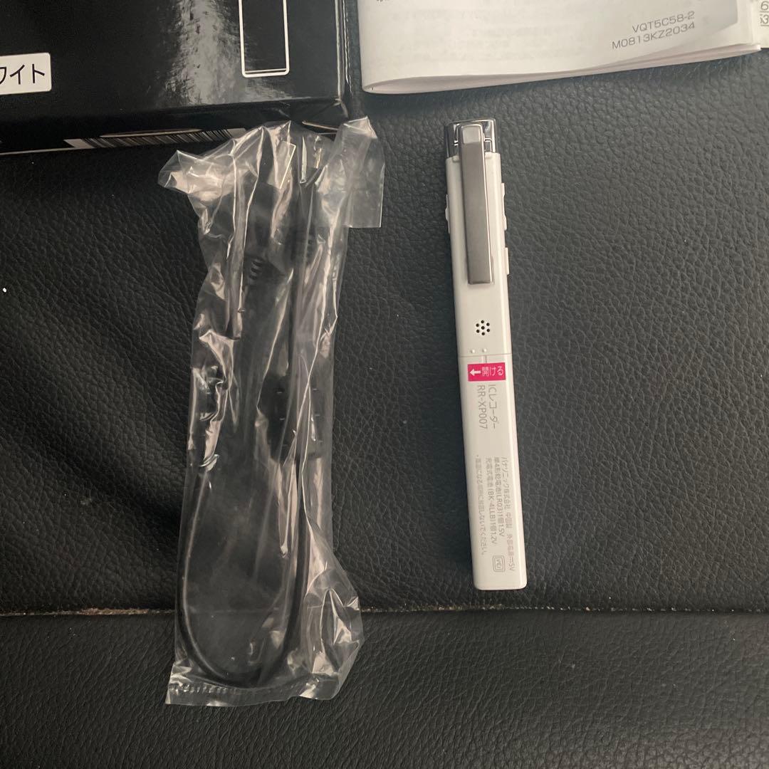 Panasonic　ICレコーダー　RR-XP007-W　4GB