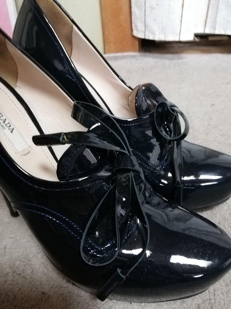 PRADA パンプス