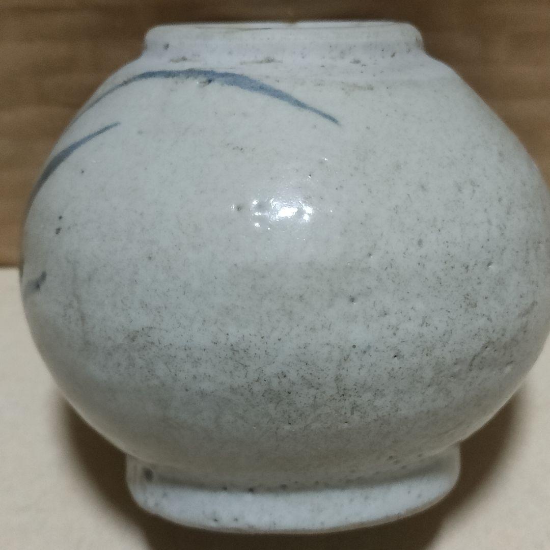 李朝染付　白磁　小壺　草紋　花瓶　時代物　骨董 李朝染付 白磁 小壺 草紋 花瓶 時代物 骨董 - メルカリ
