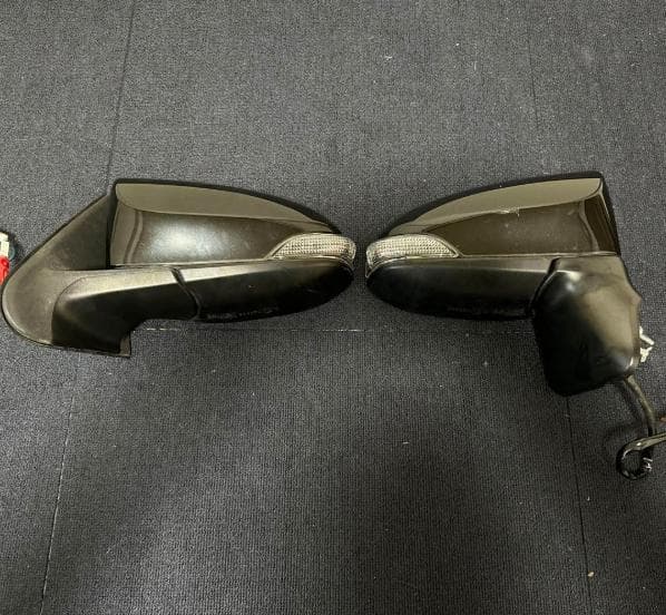 中古 NCP141 トヨタ スペイド サイドミラー 左右 現状