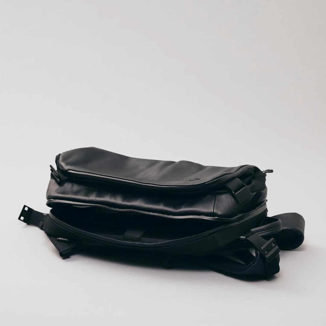 【値下中・美品・送料込】Adjust multi backpack