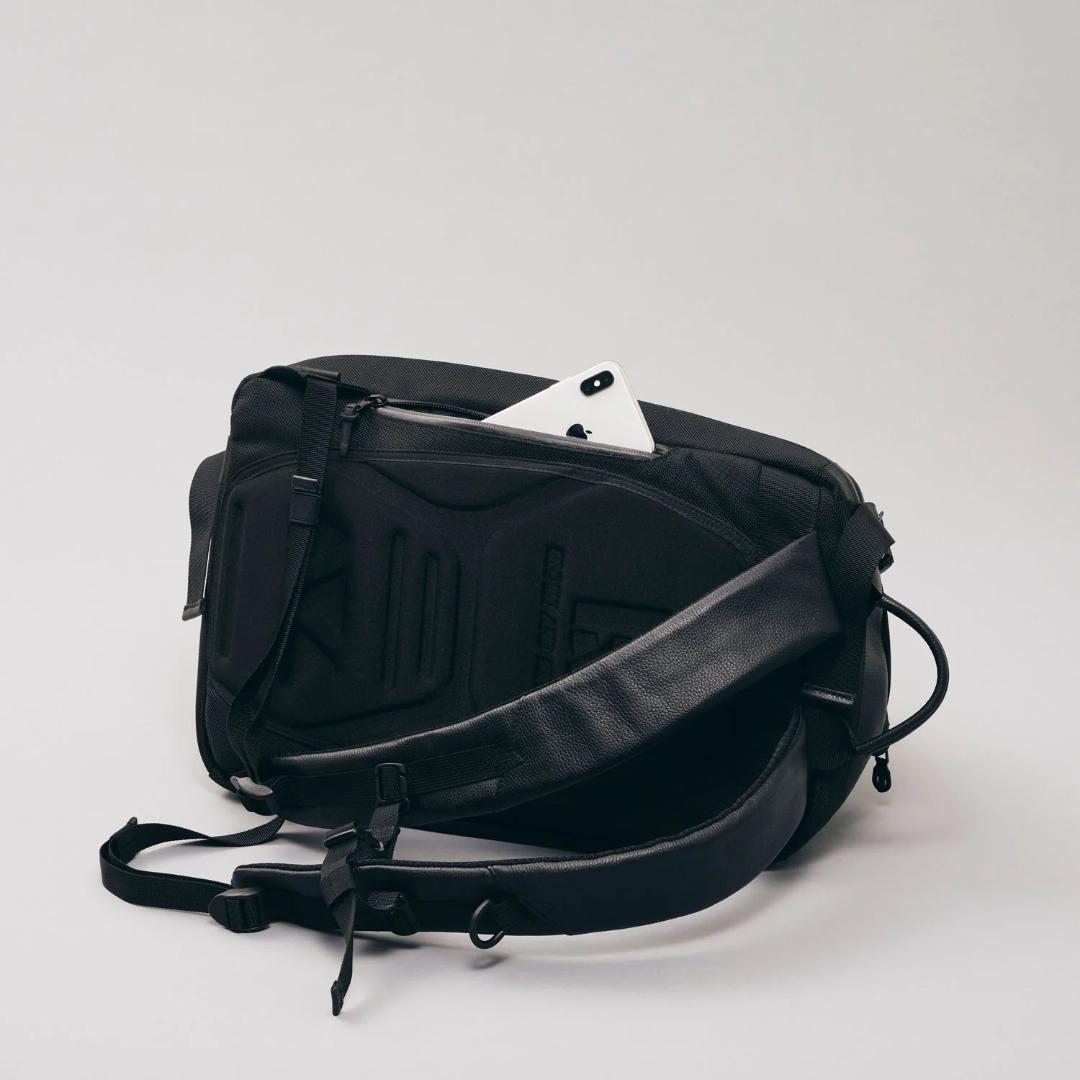 【値下中・美品・送料込】Adjust multi backpack
