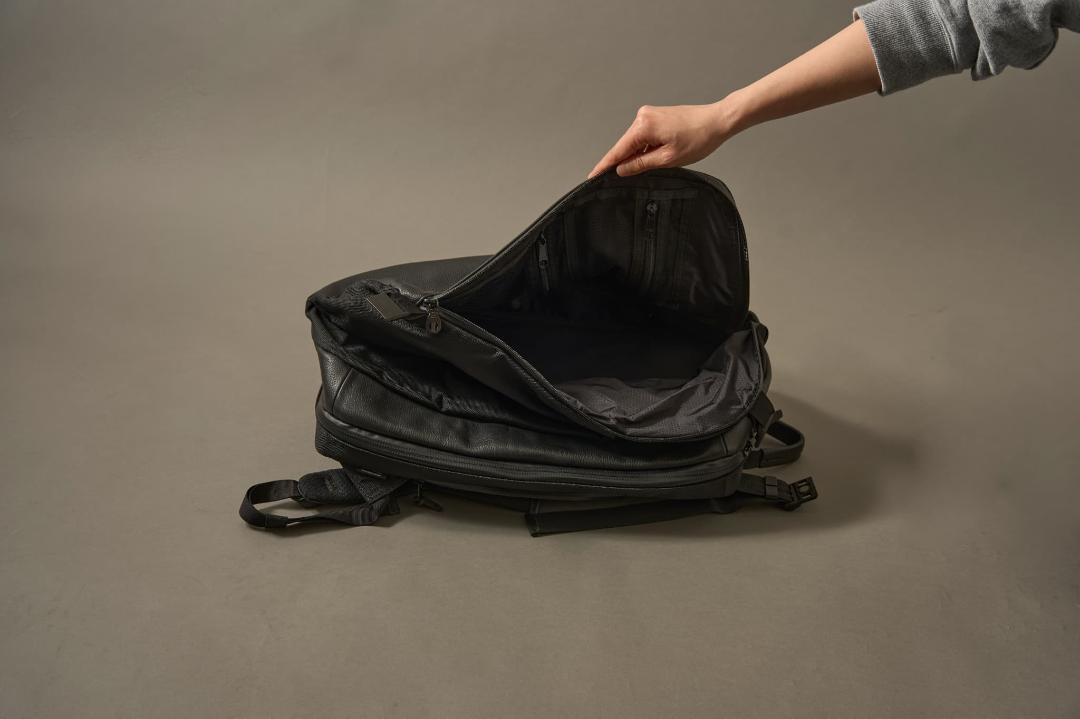 【値下中・美品・送料込】Adjust multi backpack