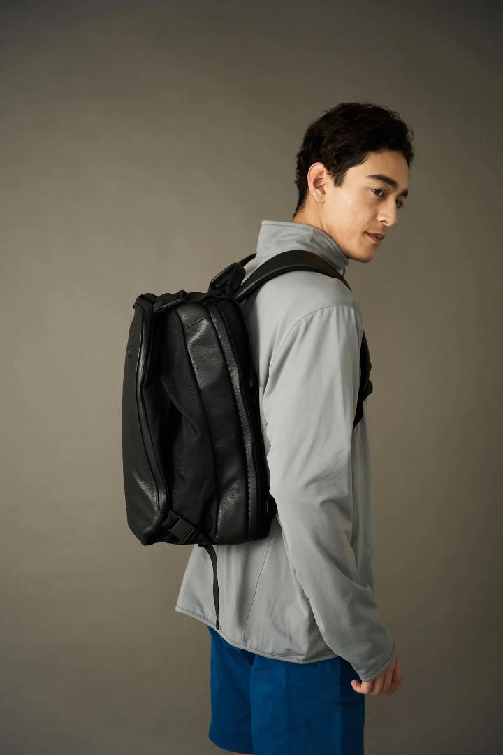 【値下中・美品・送料込】Adjust multi backpack