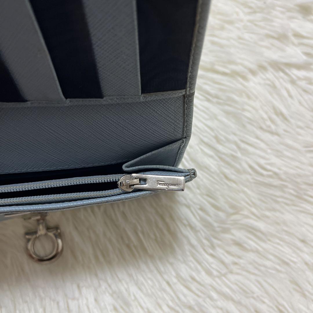 ✨美品✨【Ferragamo フェラガモ】長財布/水色/高級感