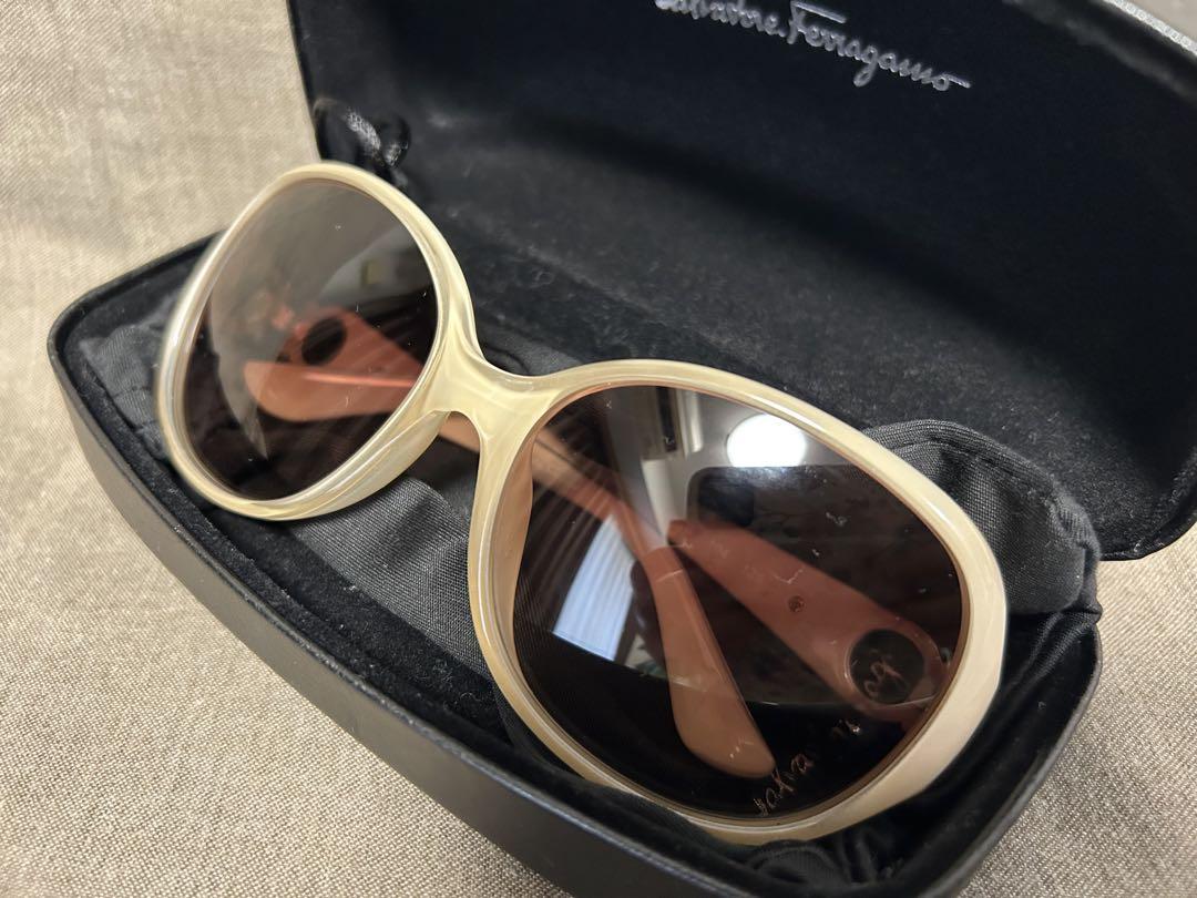 Ferragamo フェラガモ　レディース　サングラス