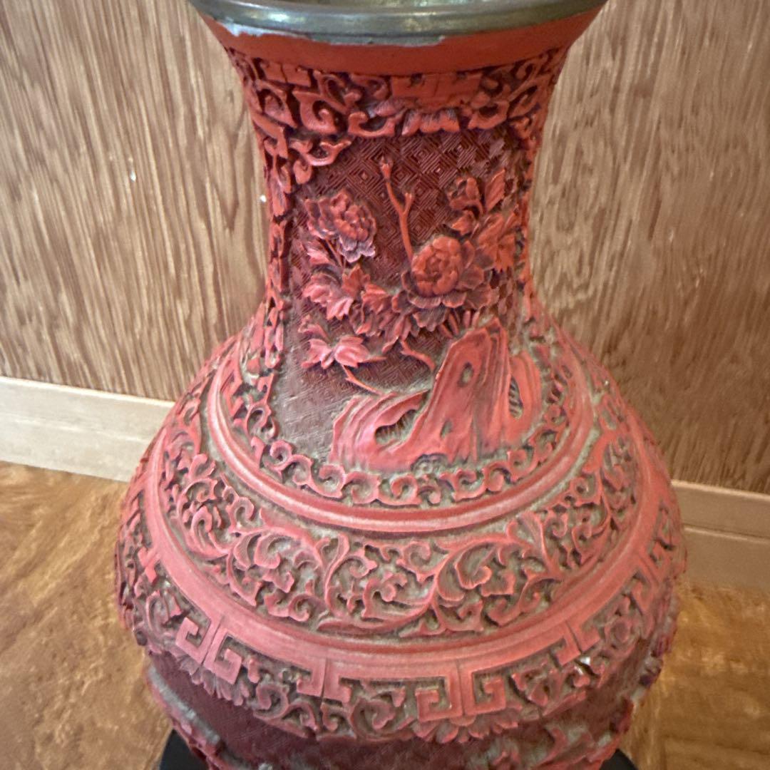 中国美術 骨董 堆朱 漆彫り花瓶 彫刻花瓶 彫漆花瓶（花の彫刻