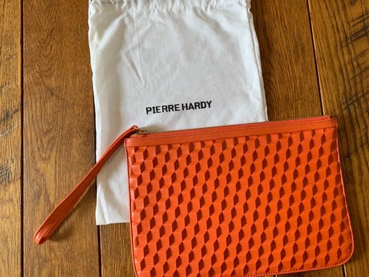 ピエールアルディ　クラッチバック