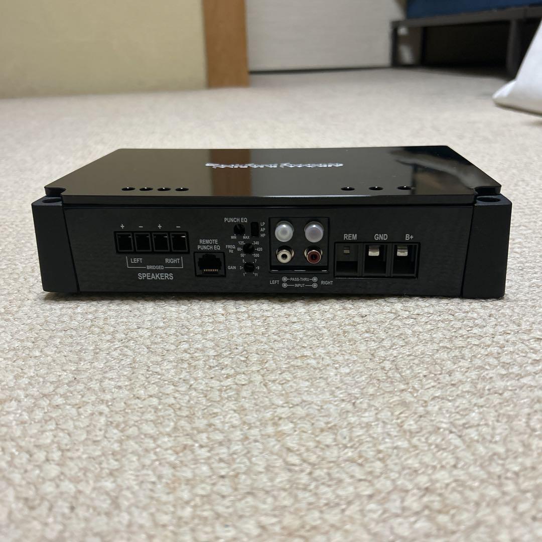 HIFONICS ZXX-1800.1D アンプ 1800W 付属品付き（Hifonics Zeus