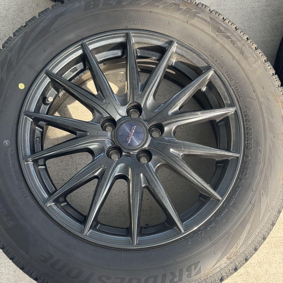ライズハイブリッド用　195/65R16 スタッドレスタイヤホイールセット