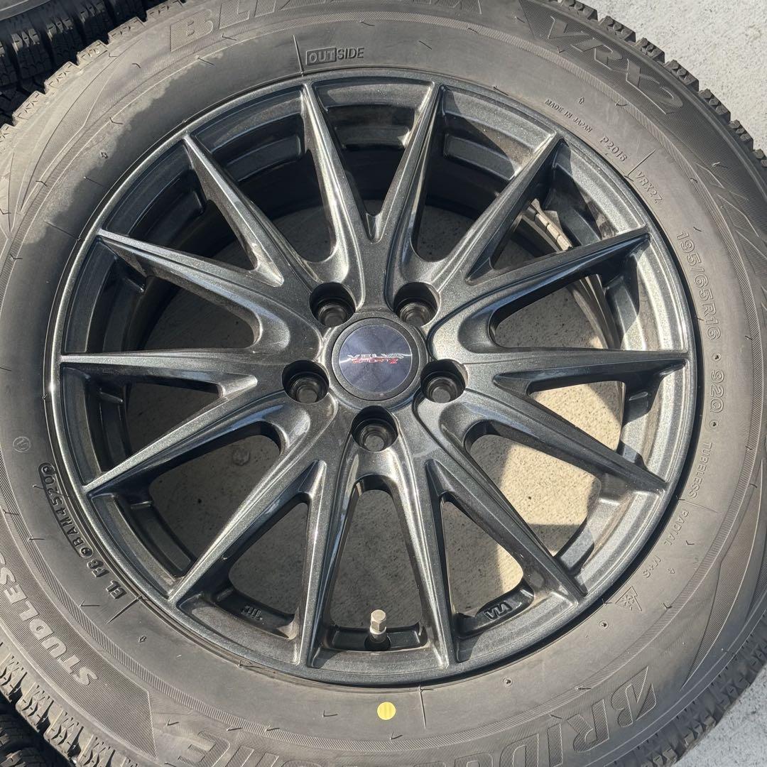 ライズハイブリッド用　195/65R16 スタッドレスタイヤホイールセット