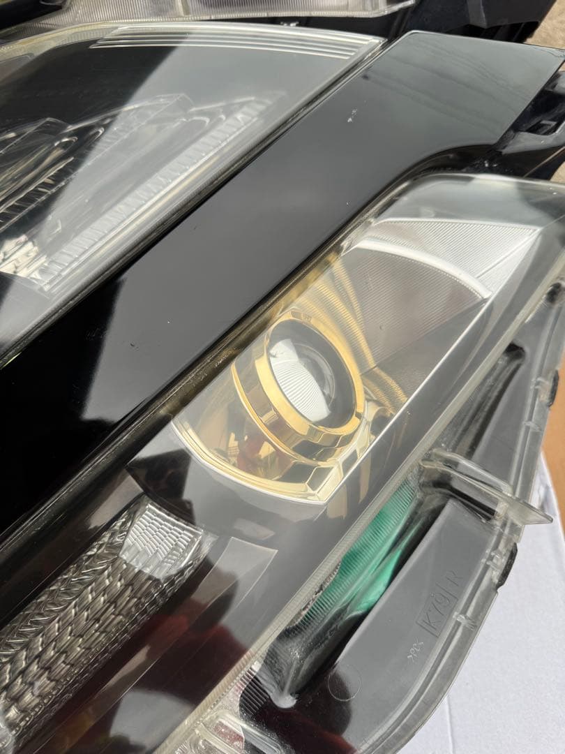 ヴェルファイアヘッドライト左右セット