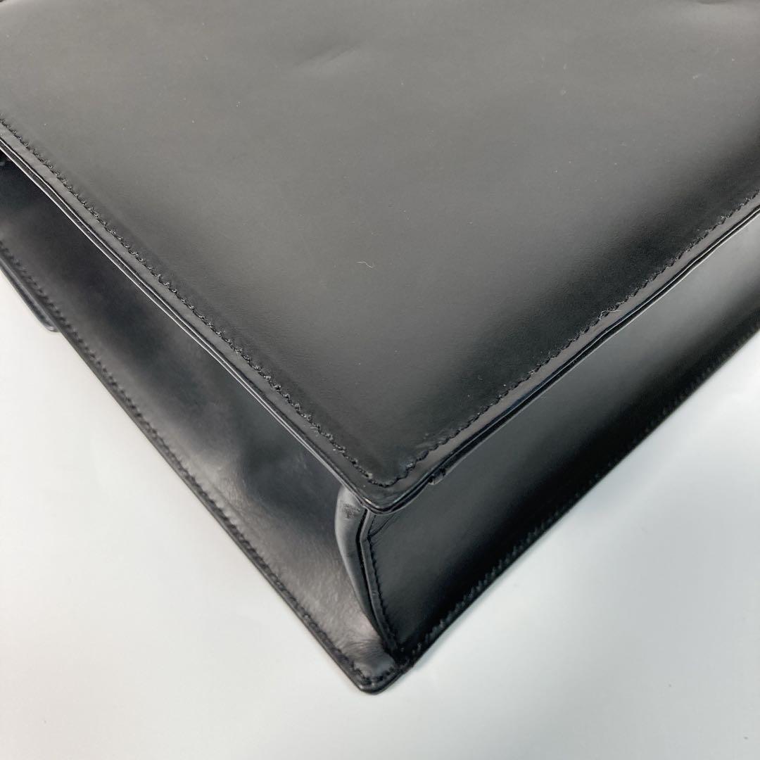 美品 GIVENCHY ジバンシー ハンドバッグ ロゴ カーフレザー フォーマル 美品 GIVENCHY ジバンシー ハンドバッグ ロゴ カーフレザー フォーマル