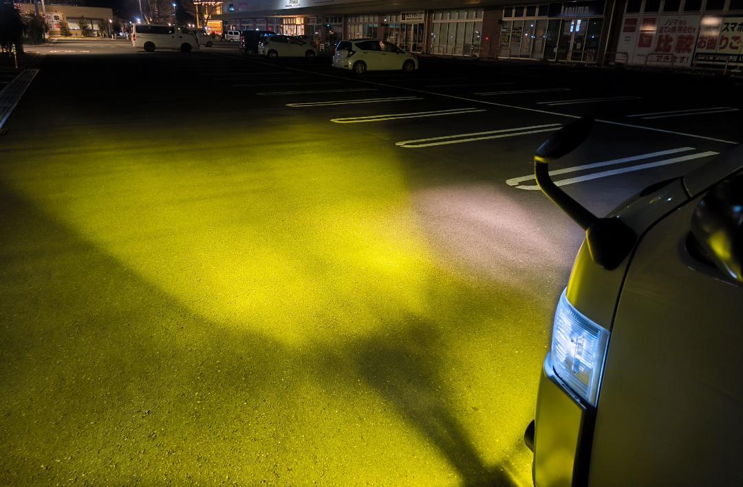 18LED　宇宙一明るいイエローLEDバルブ　暗ければ返金しますH11H8H16