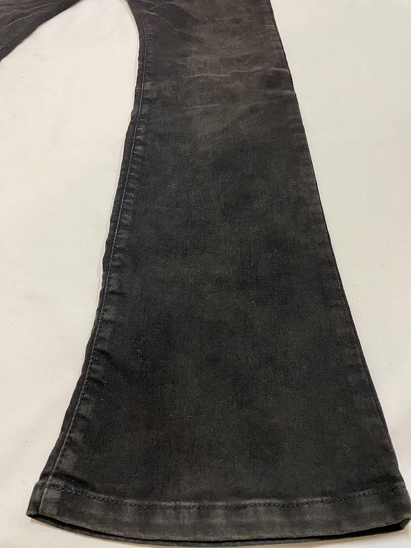 TORNADO MART立体シワ加工 シューカット ストレッチデニムパンツ