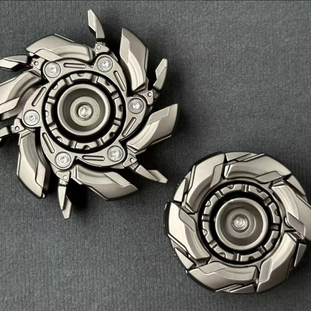 【グレー】フィジェットトイ ハンドスピナー アーマースピニング変形回転