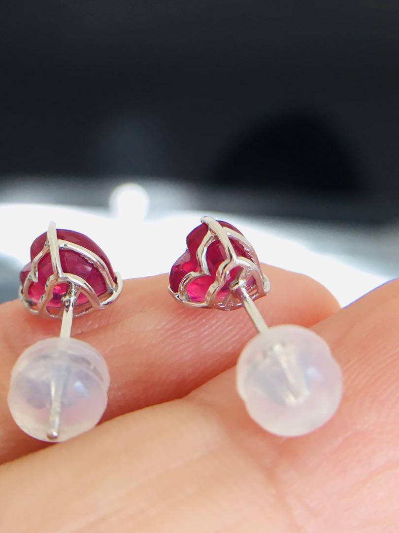 ピアス　ルビー　K18 ルビー2.40c