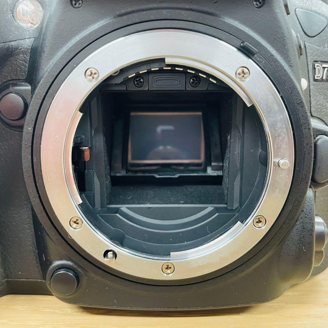 Nikon D7200 18-300 VR スーパーズームキット WW9177