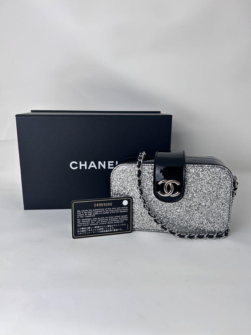 シャネル CHANELメタリックチェーンショルダー 24番台 ショルダーバッグ