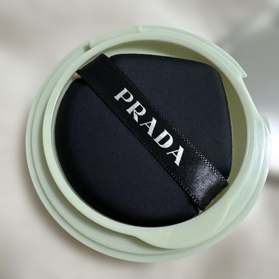 PRADA リヴェールメッシュクッションファンデーション プラダ メッシュ クッション｜プラダ ビューティ公式オンライン