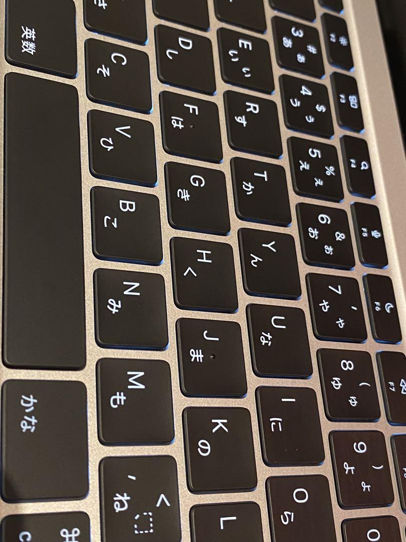 Apple MacBook シルバー 本体 【M1⠀MacBookAir】
