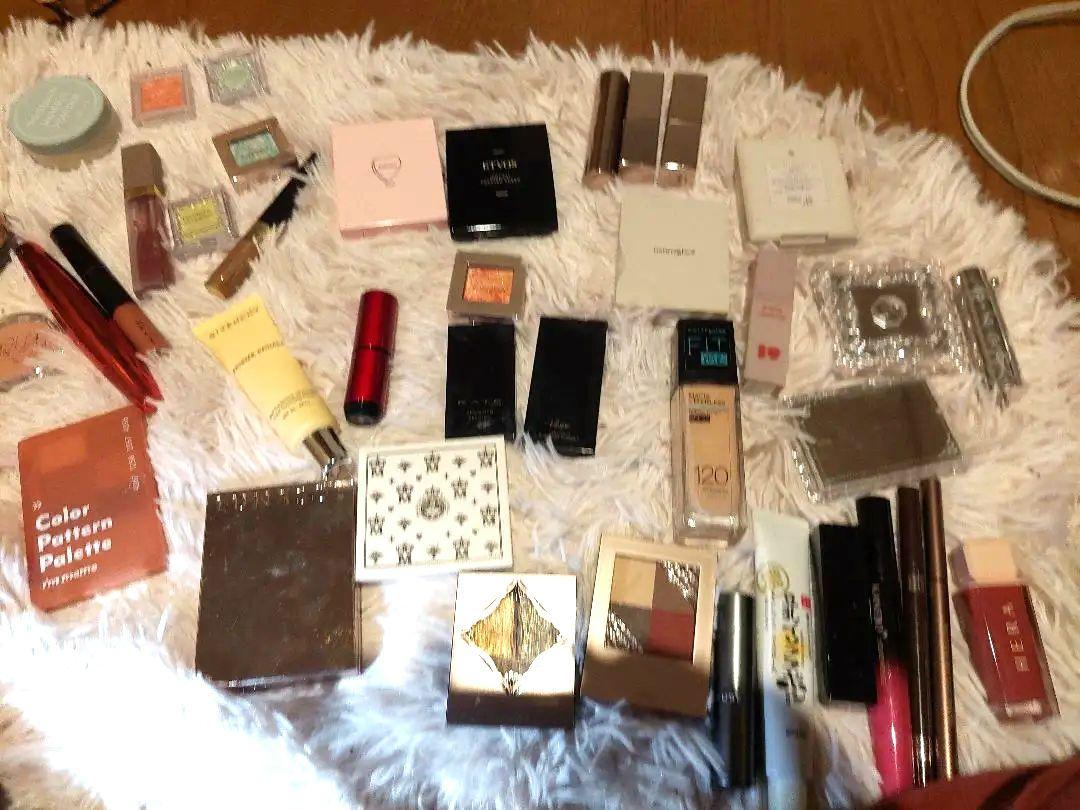 コスメまとめ売り エトヴォス ルナソル naturaglaceGIVENCHY