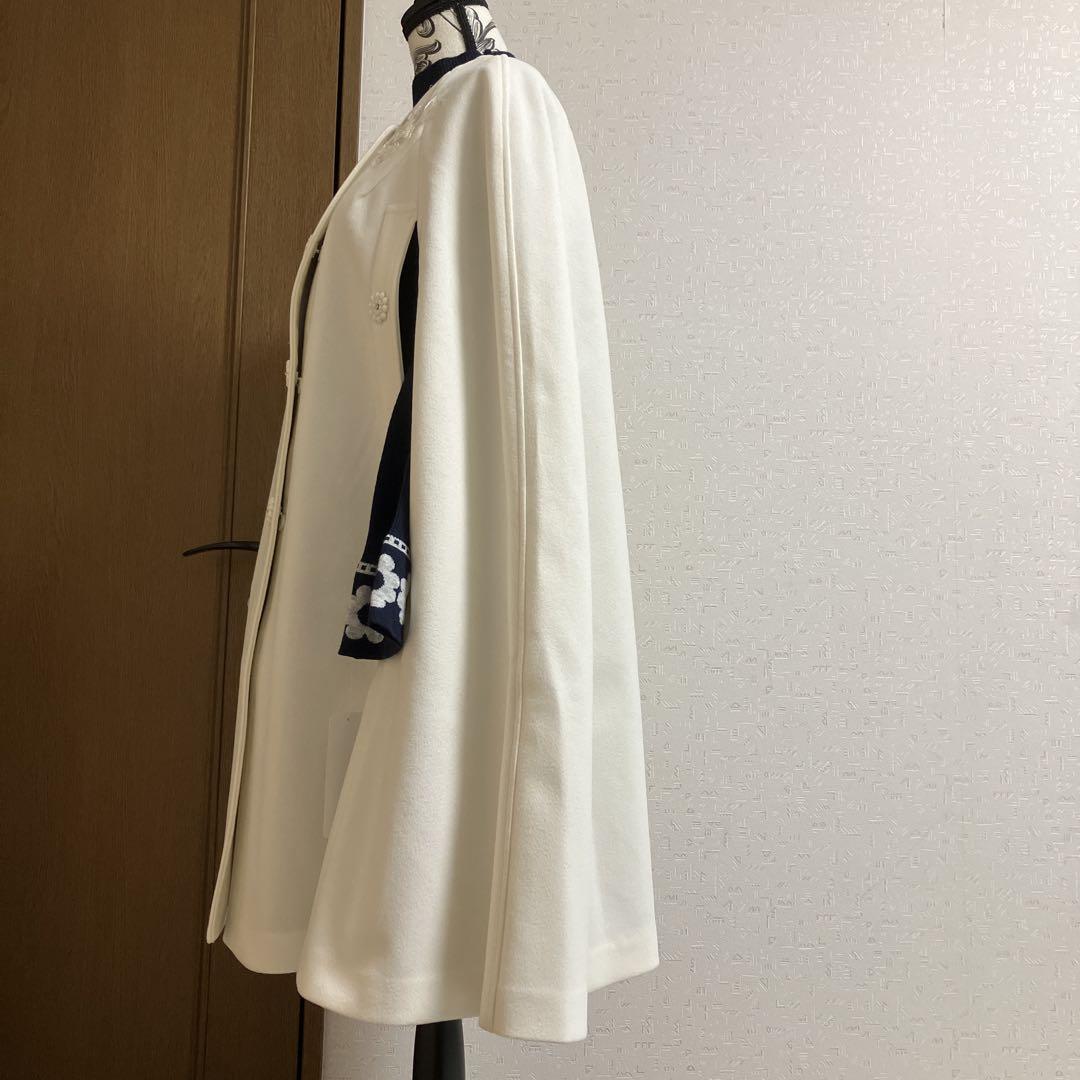 スーパービューティー☆44☆新品タグ付き　スパンコール刺繍のポンチョコート
