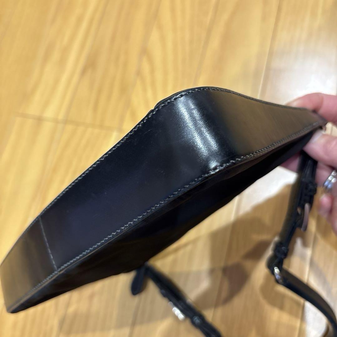 PRADA ミニバッグ