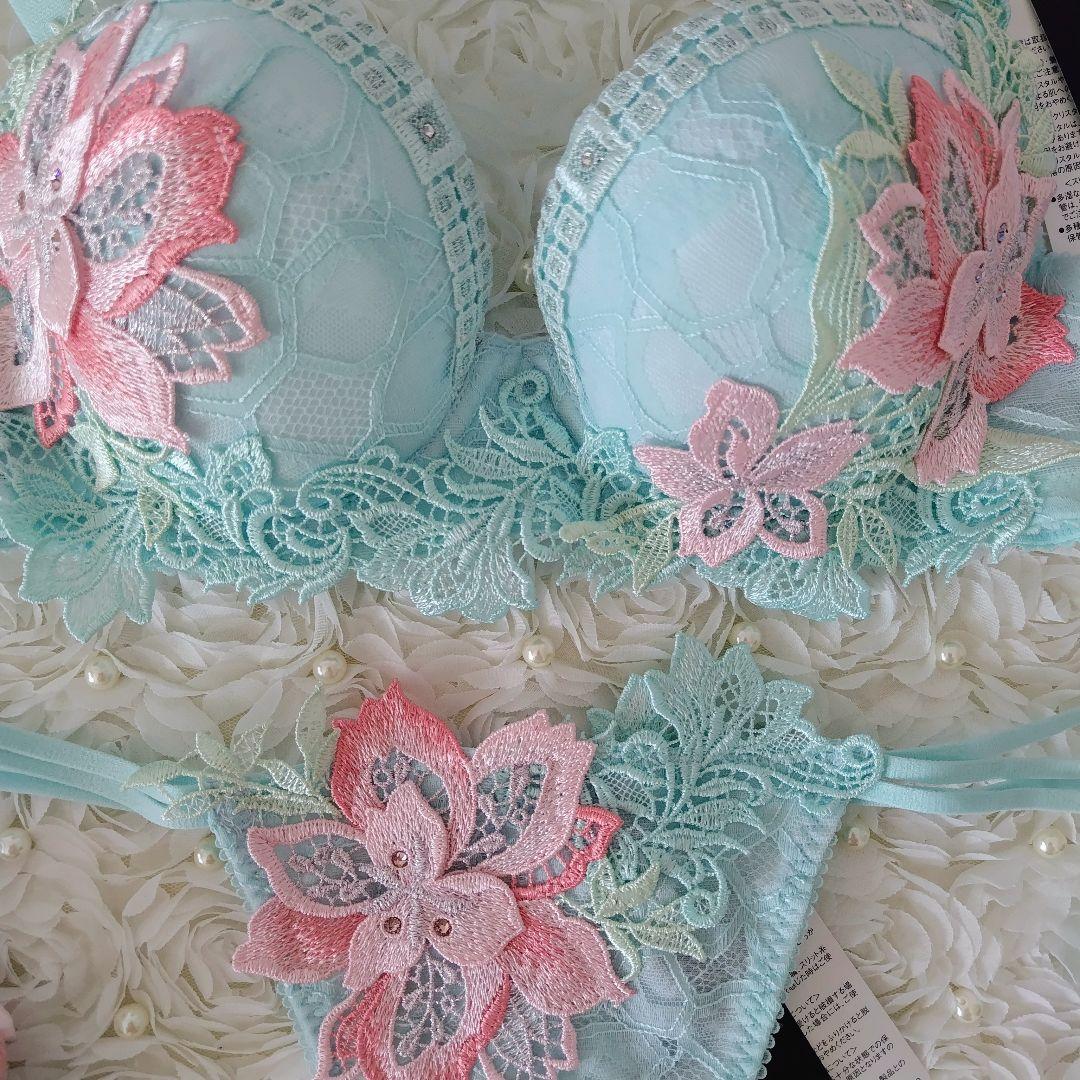 サルート♥44G ケニア D65 ソングM TU 画像3