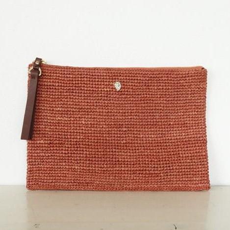 新品、未使用　HELEN KAMINSKI（ヘレンカミンスキー）クラッチバック HELEN KAMINSKI ヘレンカミンスキー KARINA クラッチバッグ