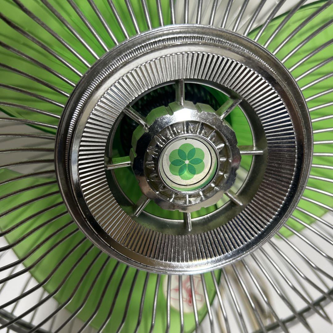 昭和レトロ ナショナル壁掛け扇風機 3枚羽 緑 - メルカリ