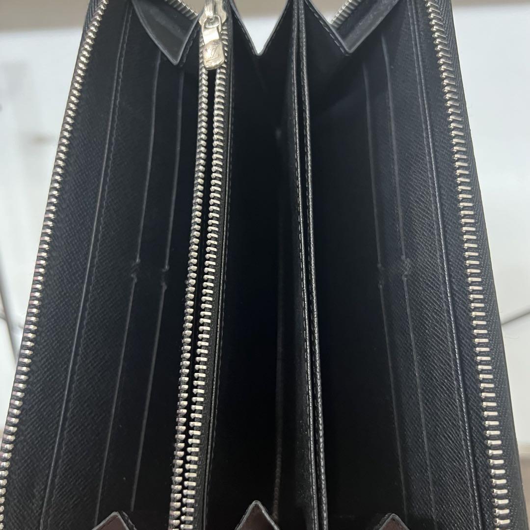 ち*づ様 美品　正規品　Louis Vuitton エピレザー 長財布 黒